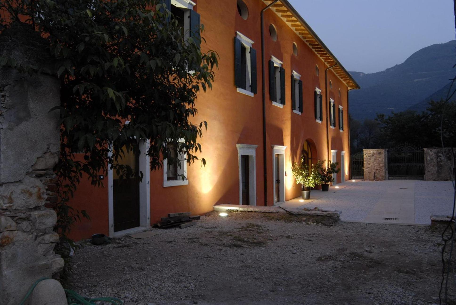 Agriturismo Al Palazzo Rivalta di Brentino Экстерьер фото